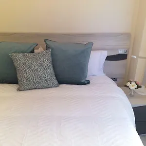 https://apartamentos-vacacionales-joctis-2-b.1costadelsol.com