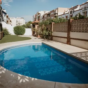 https://apartamento-cala-de-nerja-lovely.hotelsinnerja.org