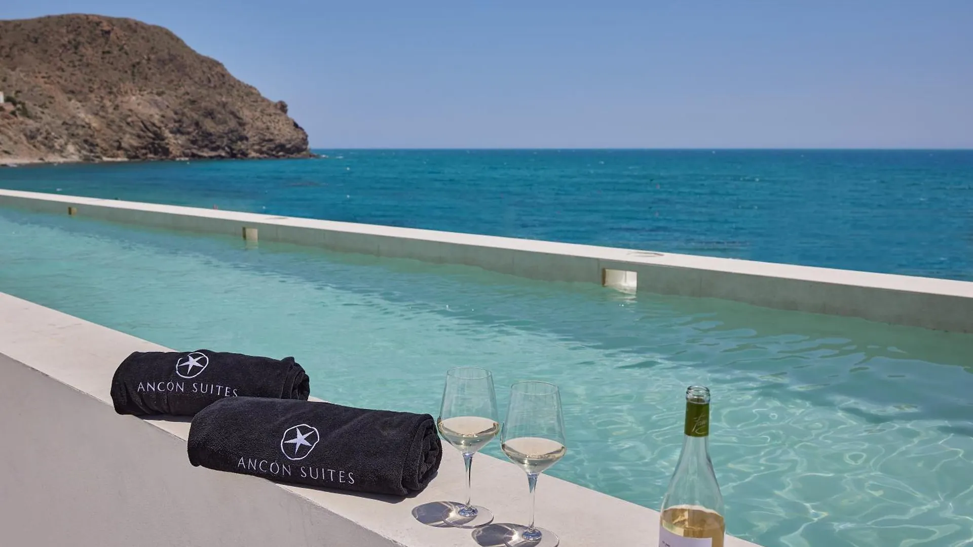 Ancon Suites Carboneras Chalet